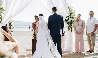 newly wed couple on isle getting married at shore