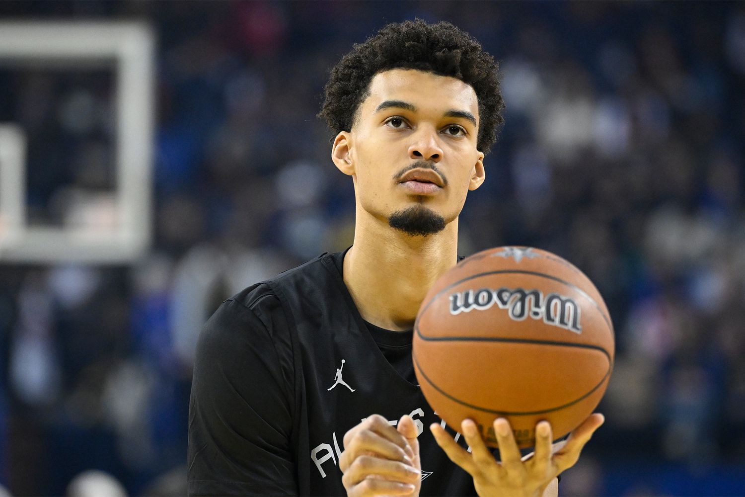 Victor Wembanyama 1 of Team Chuck 022025 9e420d4bdd1d4190a14fd1d65764991d