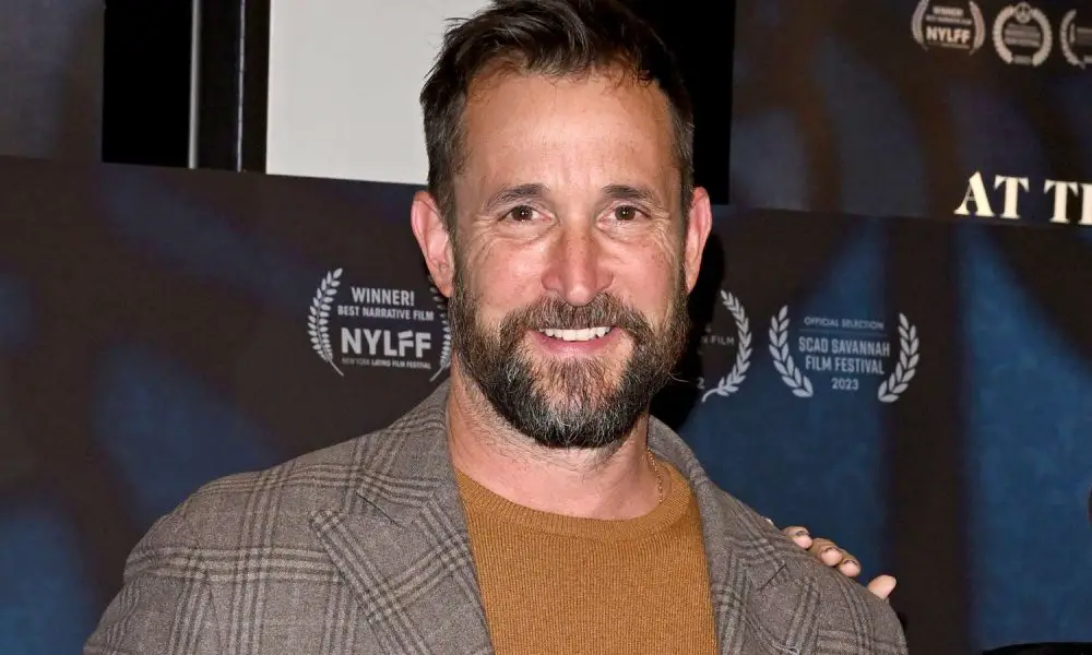 noah wyle tout 021925 7c558948fd97476bb2c470ed5a6e5bb5