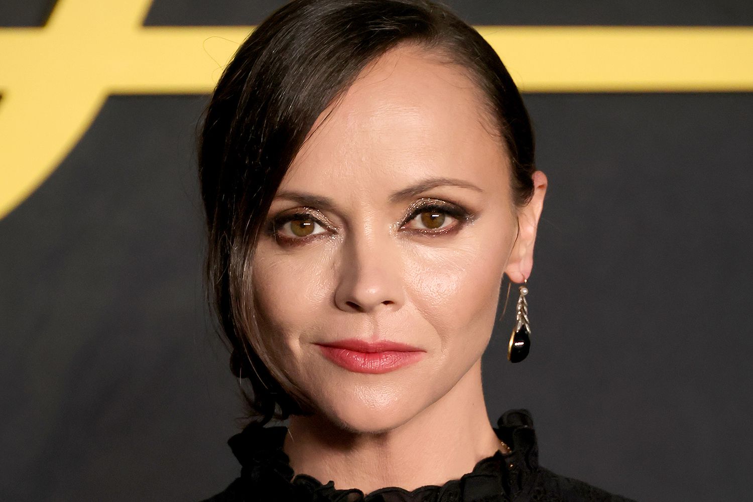 Christina Ricci arrives at an FYC Event for Yellowjackets 041625 1f56cca65e574645805a2a1b5d97c566.jp