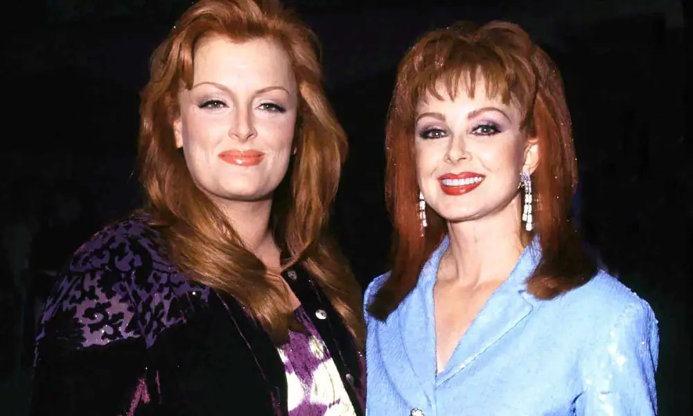 Naomi Judd Wynonna Judd 040925 59e11591fce14a63acd9a0cec3adb635