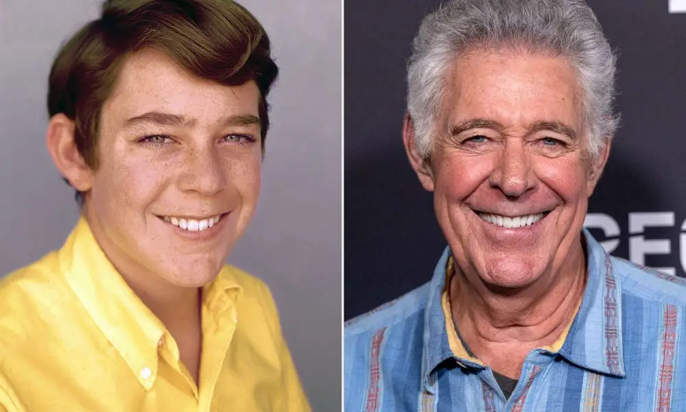 barry williams brady bunch 041525 bc016009f5604790a6e2d1b0b423914e