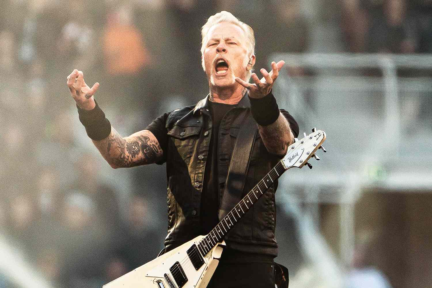 james hetfield metallica 051225 1 c831407de00146c4a21830fdf77e6fad