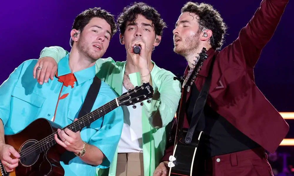 Jonas Brothers perform 072225 aa02180e3cde4f1eb91d0e89b5466626