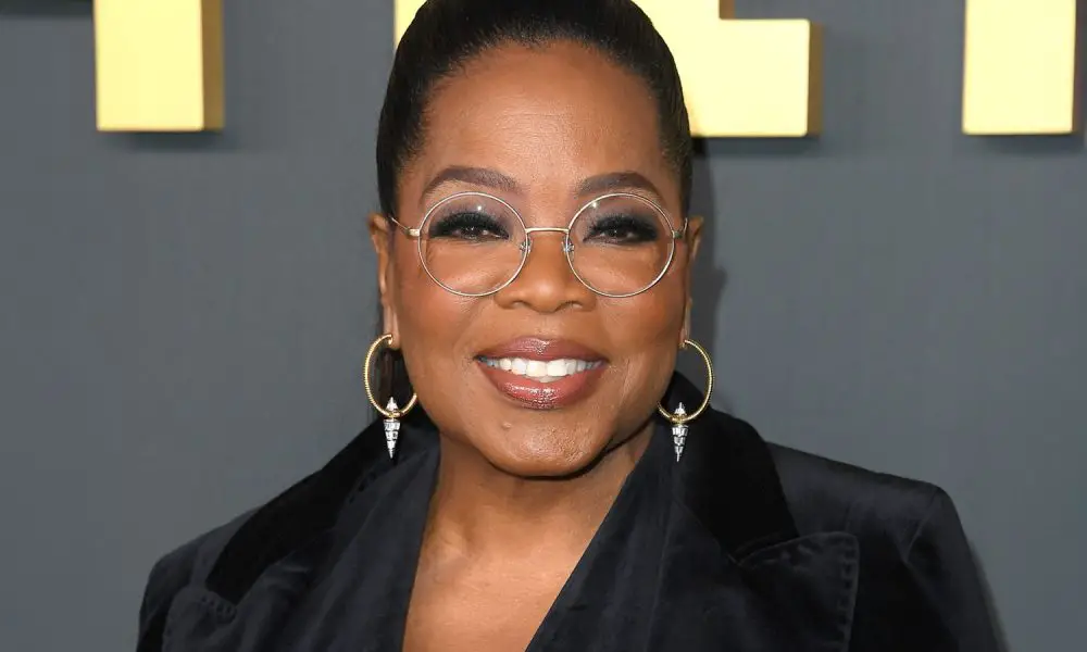 peo oprah airport tee tout 30f1ef0d70c9448aa57102bf2c4c724a