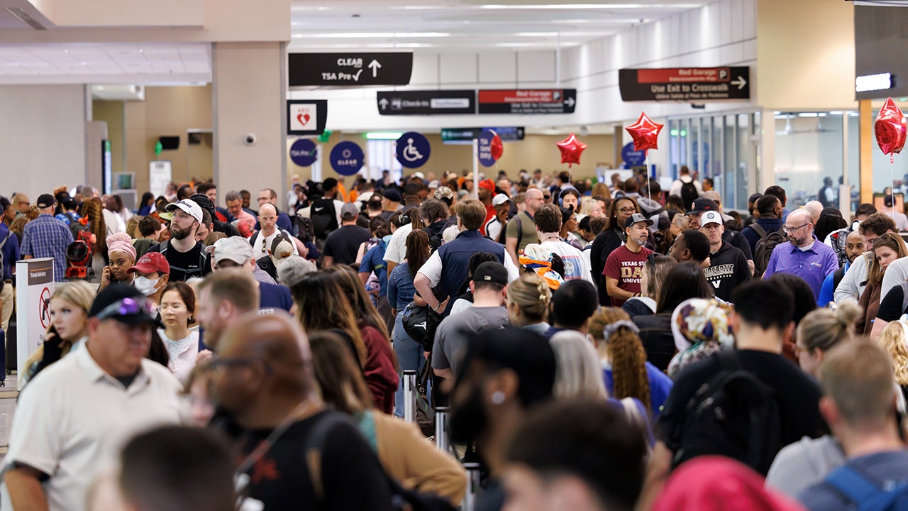 travelers airport tsa us