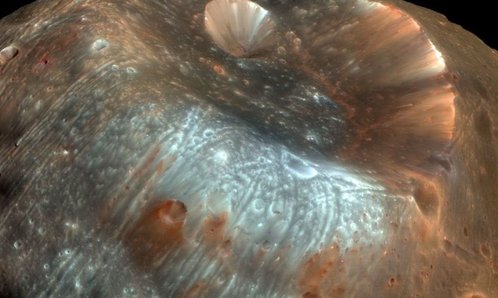 5263 12 Stickney Crater Phobos full2 20260620 154548
